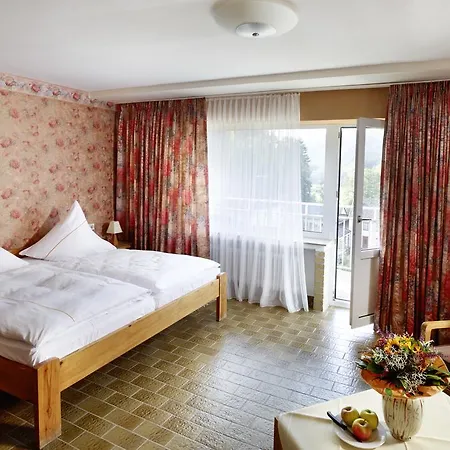 Hotel Haus Kylltal-3