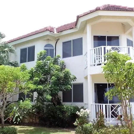 Pipers Cove Resort-3