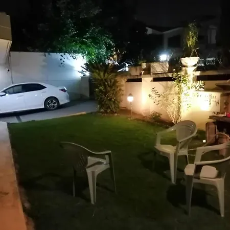 Islamabad Family Lodges Guest House-3