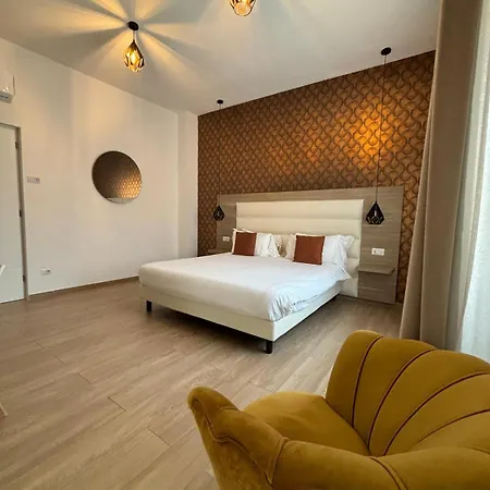 Lungomare Rooms-3