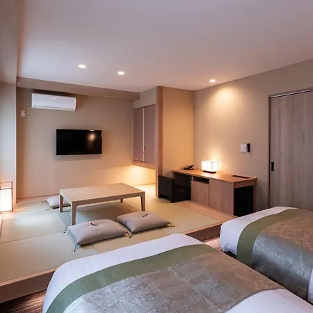 Rinn Shirakawa South-2