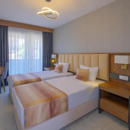 Days Inn By Wyndham Alanya-3