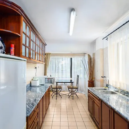 Cysuites Apartment Hotel-3