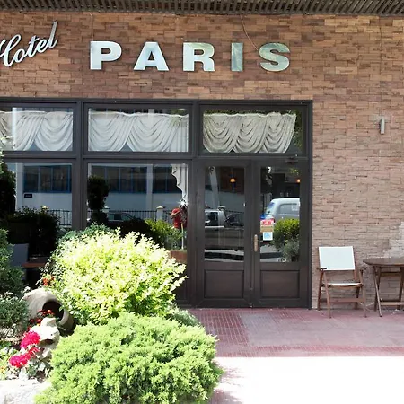 Paris Hotel-2