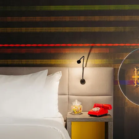 Crown Hotel Eindhoven Centre-3
