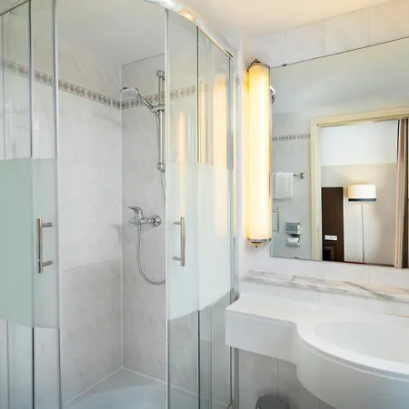 Leonardo Hotel Berlin Ku'Damm-3