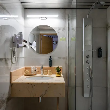 Hotel Le Yachtman, The Originals Collection-2