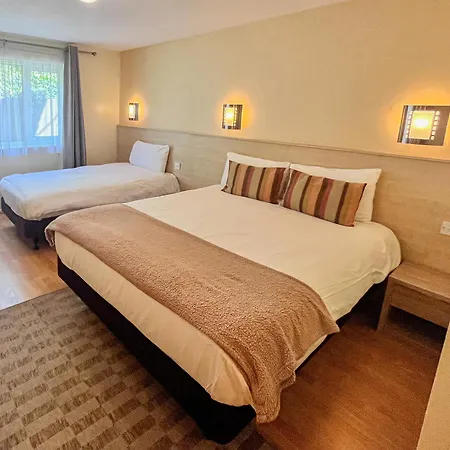 Travel Plaza Hotel-2