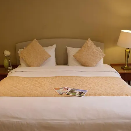 Grovefield House Hotel By Uno -Free Parking-2