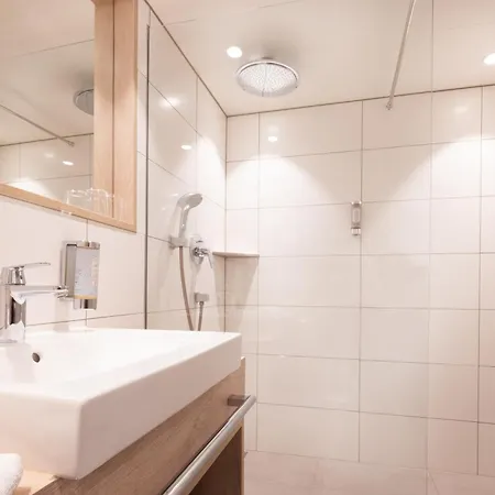 Hotel Traube Am See-2