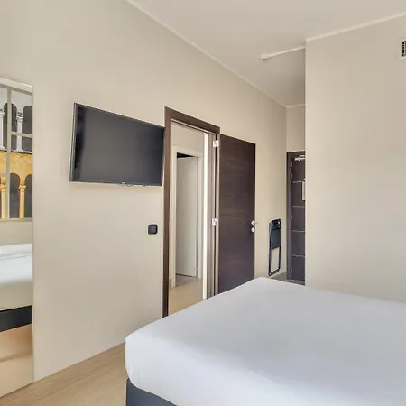 B&B Hotel Cremona-3