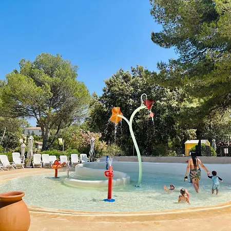 Village Pierre & Vacances Pont Royal En Provence-2