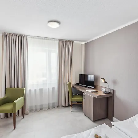 Cityhotel Amadeus-3