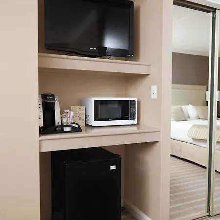 Ethan Allen Hotel-3