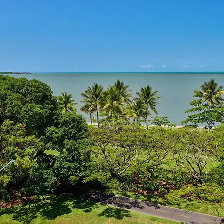 Cairns Harbourside Hotel-2