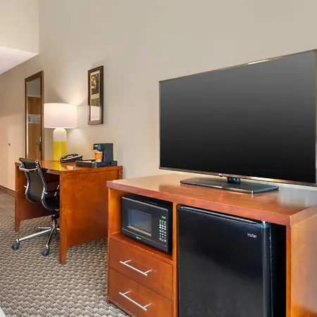 Comfort Inn & Suites Wildwood - The Villages-3
