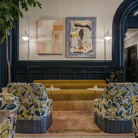 Marqueen Hotel - Newly Renovated-2