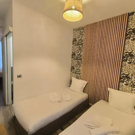 Hotel Le Twelve-2