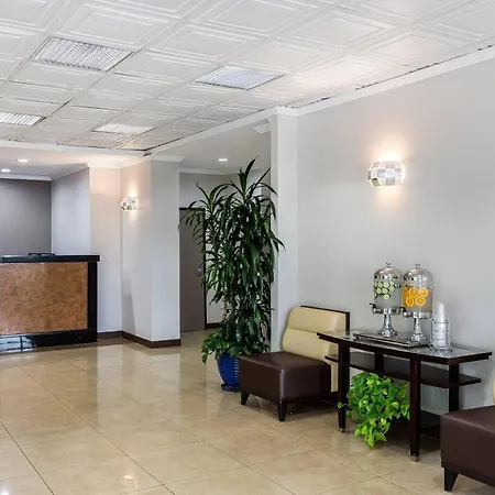 Quality Inn & Suites Los Angeles Airport - Stadium District-3