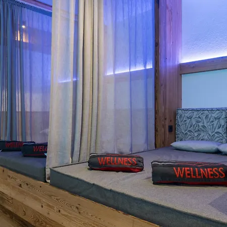 Hotel Alpenkönigin - ALPINE LUXURY - Sommer Silvretta Premium Card inklusive-3