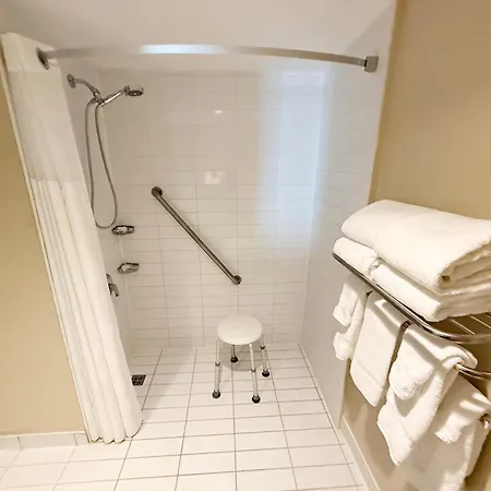 Ramada Plaza By Wyndham Niagara Falls-2
