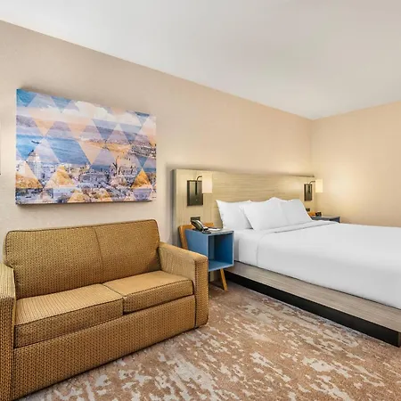 Comfort Inn Ancienne-Lorette - Quebec Airport-2