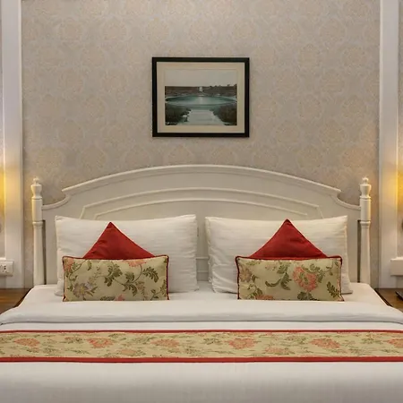 Hotel Bright-2