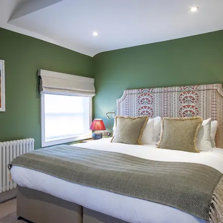 The Bell Hotel, Saxmundham-3