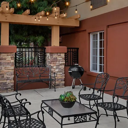 Larkspur Landing Extended Stay Suites Bellevue-3