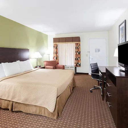 Super 8 By Wyndham Decatur/Dntn/Atlanta Area-3