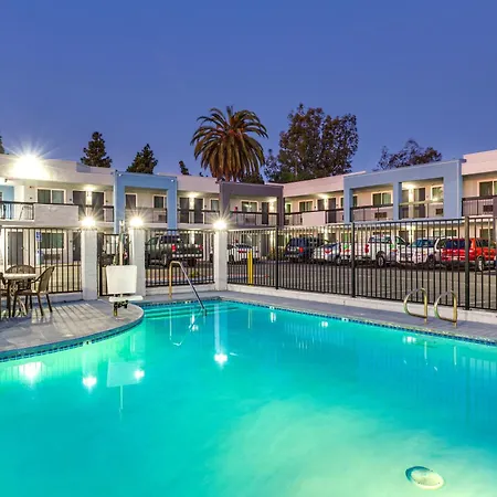 Hotel Seville - Ontario Airport/Chino-3
