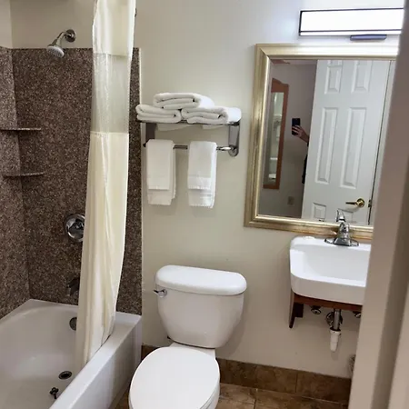 Blue Bonnet Suites -Lubbock, Tx - Medical Center-3