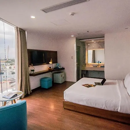 Gold Central Hotel Danang A Salve By Haviland-3