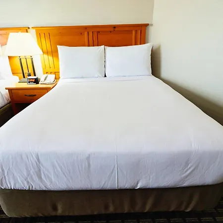 Continental Inn & Suites-3