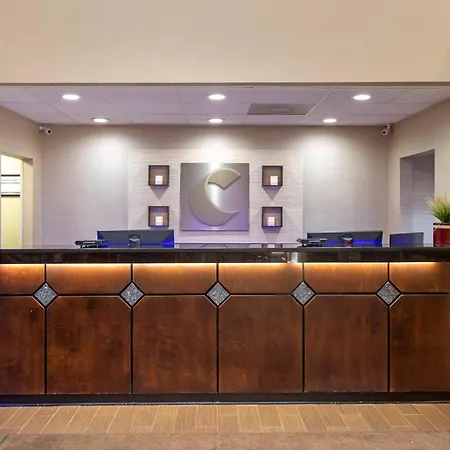 Comfort Inn & Suites Peachtree Corners - Norcross-2