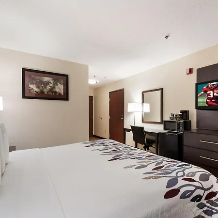 Red Roof Inn Auburn-3