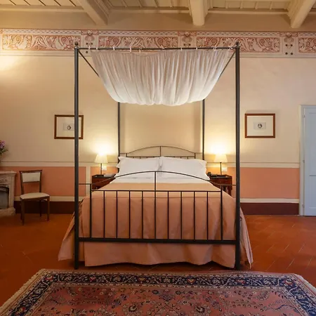 L'Antico Pozzo Boutique Historic Hotel In San Gimignano-3