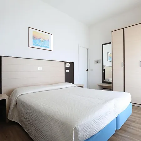 Hotel Daniel'S Fronte Mare-3
