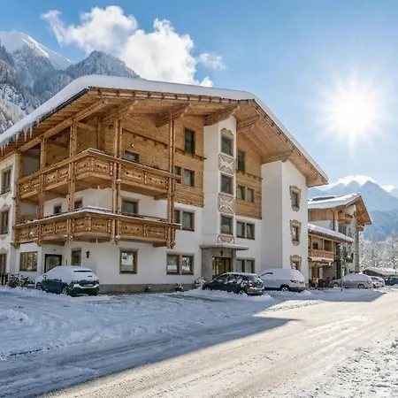 Hotel Kaerntnerhof By Keyone-3