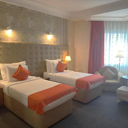 Grand Hotel Europe-2