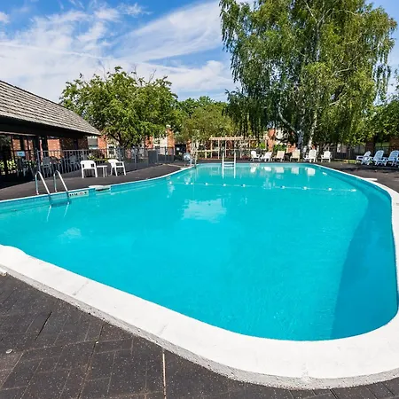 Fireside Inn & Suites Portland (Adults Only)-2