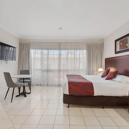Comfort Inn Deakin Palms-3