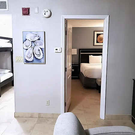 Radisson Suite Hotel Oceanfront-3