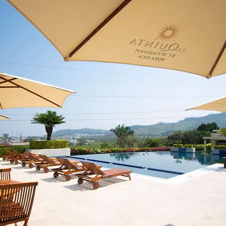 La Quinta By Wyndham Poza Rica-3