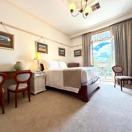 Cobb & Co Court Boutique Hotel-2