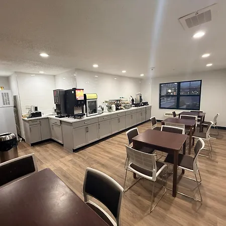 Mainstay Suites Rochester South Mayo Clinic-2