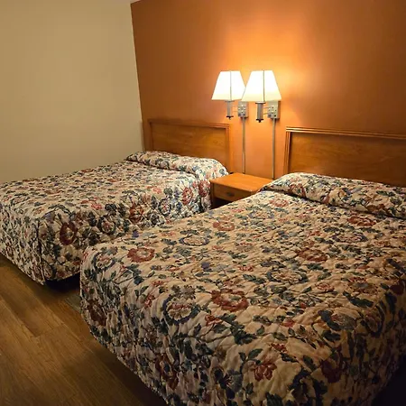 Travelers Lodge Marshall-3