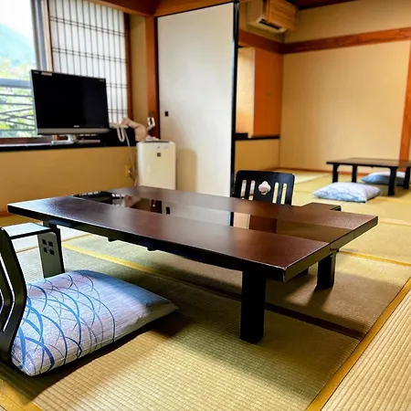 Yufuin Santoukan-2