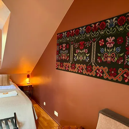 Grettir Guesthouse Downtown Charm-2