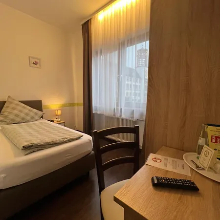 Hotel Hüttl - Garni-2